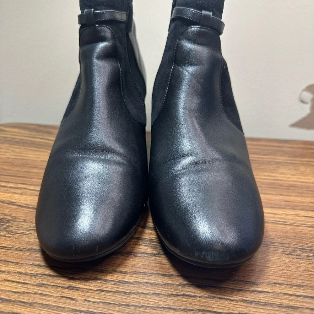 Cole Haan boasting chic